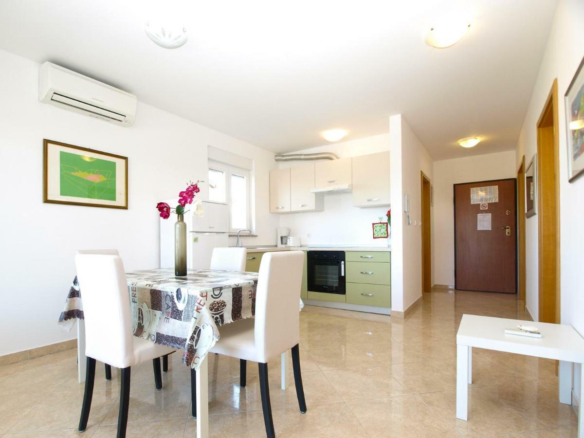 Apartments Majda 1932 Fažana Esterno foto